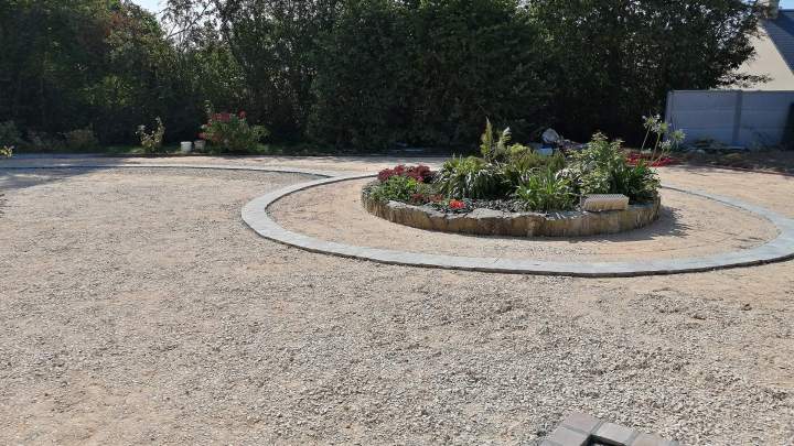 Aménagement cour Bricquebec-en-Cotentin